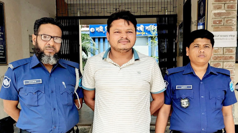 সালথা বাজার থেকে স্বেচ্ছাসেবক লীগ নেতা গ্রেপ্তার