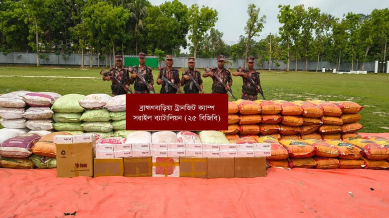 সীমান্তবর্তী এলাকায় বিজিবির অভিযান, কোটি টাকার কাছাকাছি পণ্য