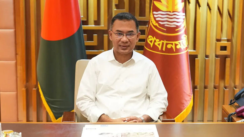 দেশবাসীকে ঈদুল ফিতরের শুভেচ্ছা জানালেন প্রধানমন্ত্রী তারেক র