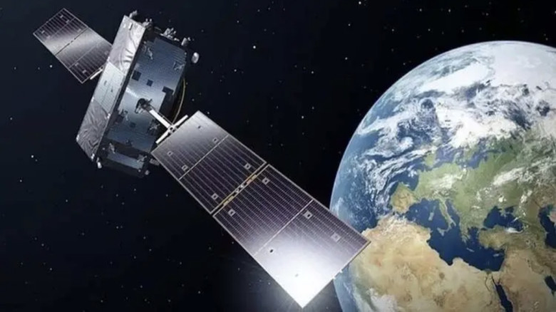 স্টারলিংকের বিকল্পে ১৬ স্যাটেলাইট উৎক্ষেপণ করছে রাশিয়া