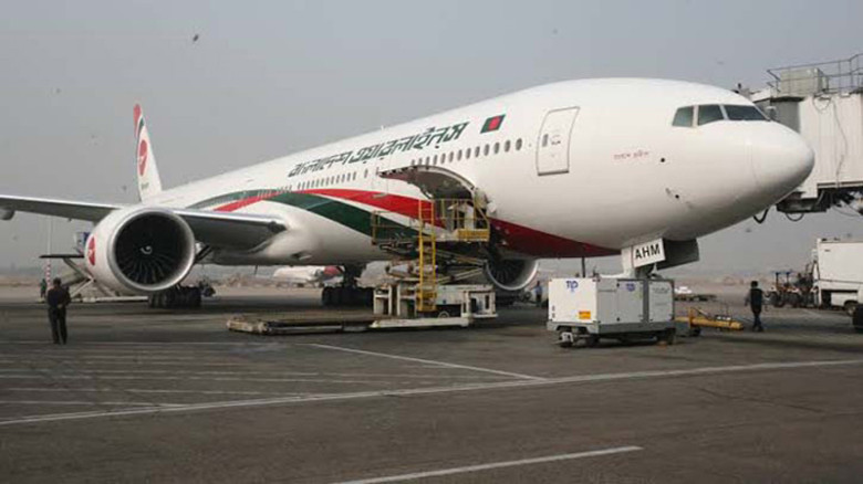 চট্টগ্রাম বিমানবন্দরে ফ্লাইট বাতিলের ধাক্কা, ২৬ দিনে ১৮৬