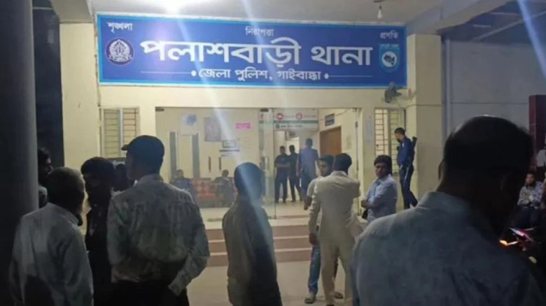 থানায় ঢুকে ওসিসহ ৭ পুলিশ সদস্যকে মারধর, মামলা