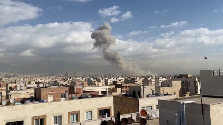 ৫ শর্তে যুদ্ধ বন্ধে প্রস্তুত ইরান