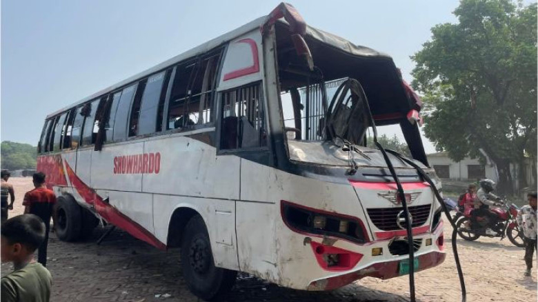 পদ্মায় ডুবে যাওয়া রাজবাড়ীর বাসের রেজিস্ট্রেশন স্থগিত