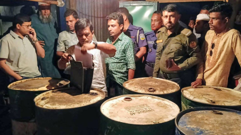 কৃত্রিম সংকট তৈরি, তেল মজুদের দায়ে পাম্প ম্যানেজারকে জরিমানা