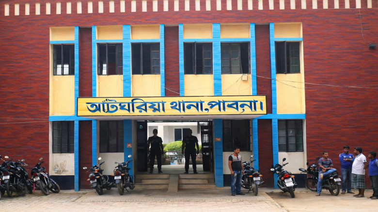 চার বছরের শিশুকে হত্যার অভিযোগ, মায়ের আত্মহত্যার চেষ্টা