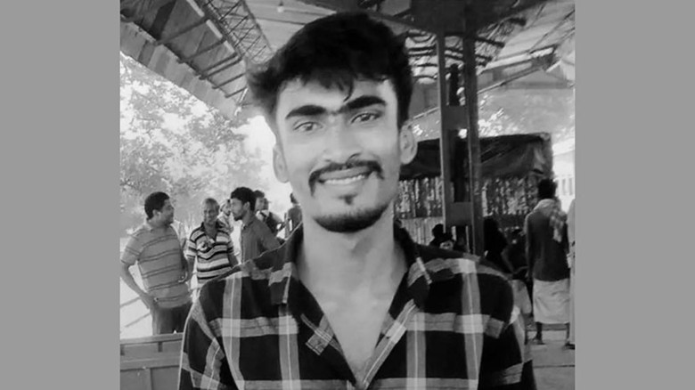 আর্থিক সংকটে পরিবারের কাছে টাকা না পেয়ে কুড়িগ্রামে বিশ্ববিদ্