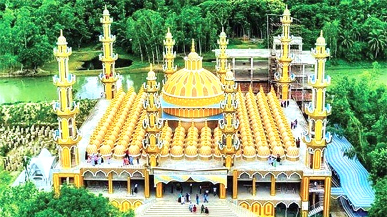 যে হাত গড়েছিল ২০১ গম্বুজ মসজিদ, সেই কারিগরের চিরবিদায়