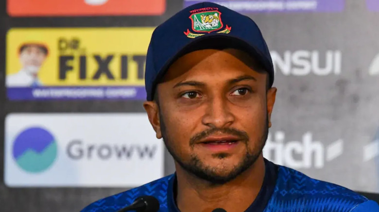 রাজনীতিতে ফেরা নিয়ে সাকিবের স্ট্যাটাস ভাইরাল, কী বললেন বিশ্ব