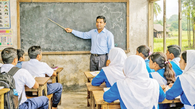 দেশের স্কুল-কলেজে শিক্ষকের অভাব: ৬০ হাজার শূন্য পদ