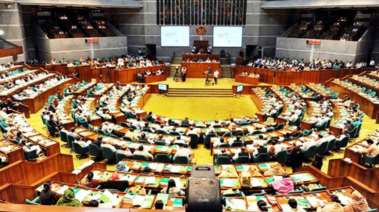 গণবিরোধী বিলের প্রতিবাদে সংসদ থেকে বিরোধীদলের ওয়াকআউট