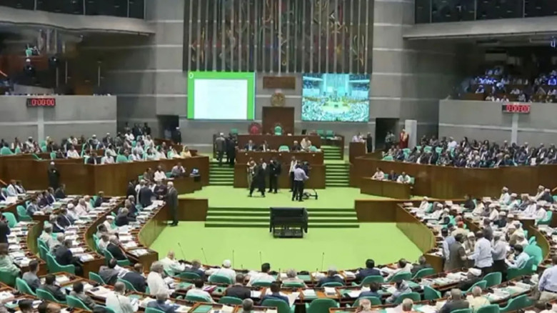 পৌরসভা নির্বাচনে থাকছে না দলীয় প্রতীক, সংসদে বিল পাস