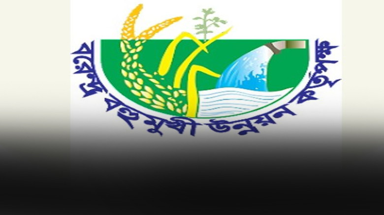 বরেন্দ্র সেচ ব্যবস্থায় দুর্নীতির অভিযোগ, বিকল্পে ঝুঁকছেন কৃষ