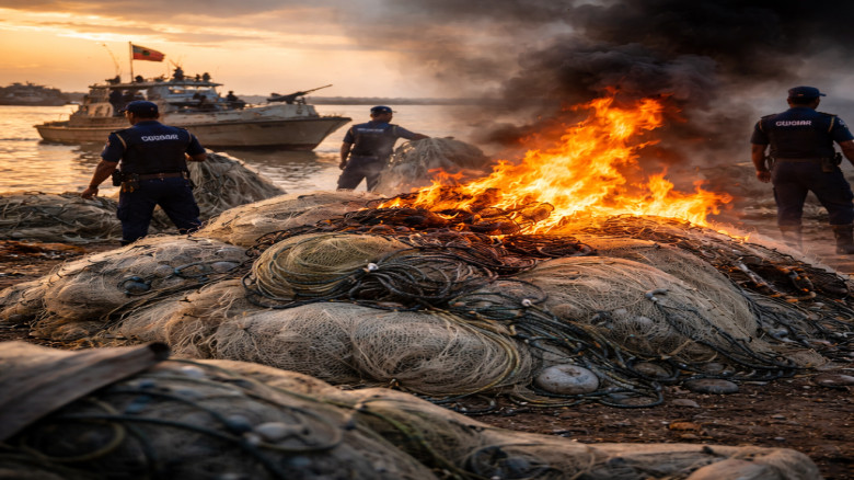 জাটকা রক্ষায় পদ্মায় অভিযান, বিপুল পরিমাণ কারেন্ট জাল জব্দ