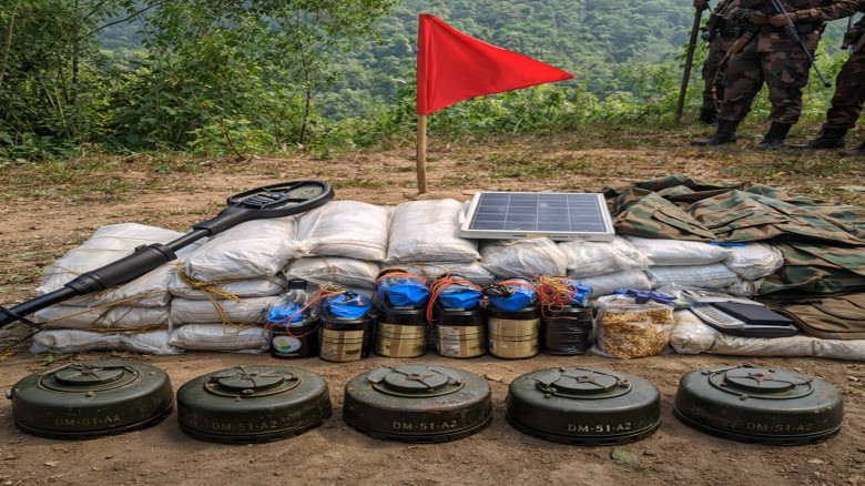 বিজিবির অভিযানে সীমান্তে বিপুল বিস্ফোরক উদ্ধার