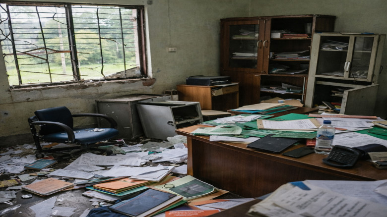 উজানচর ভূমি অফিসে রহস্যজনক ভাঙচুর