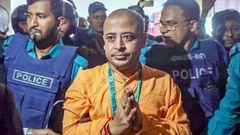 এক মামলায় জামিন পেলেও কারামুক্তি নয় চিন্ময় কৃষ্ণ দাসের