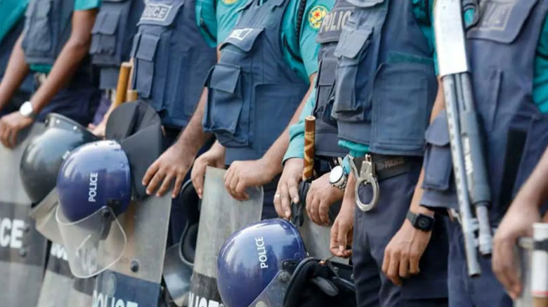 গুরুত্বপূর্ণ স্থাপনায় হামলার শঙ্কা, দেশজুড়ে নিরাপত্তা জোরদারের নির্দেশ...