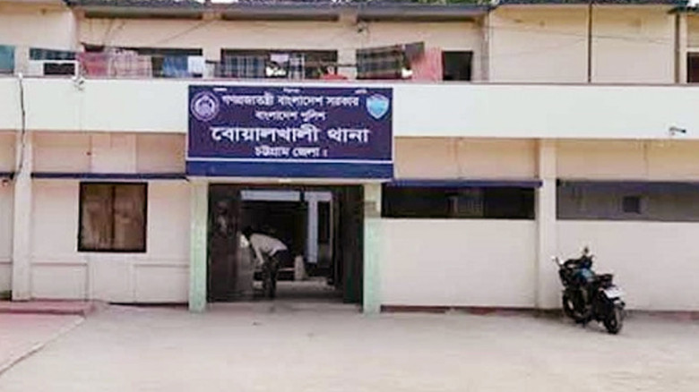 বৃষ্টির পানি পড়াকে কেন্দ্র করে তুমুল সংঘর্ষ, আহত ৭