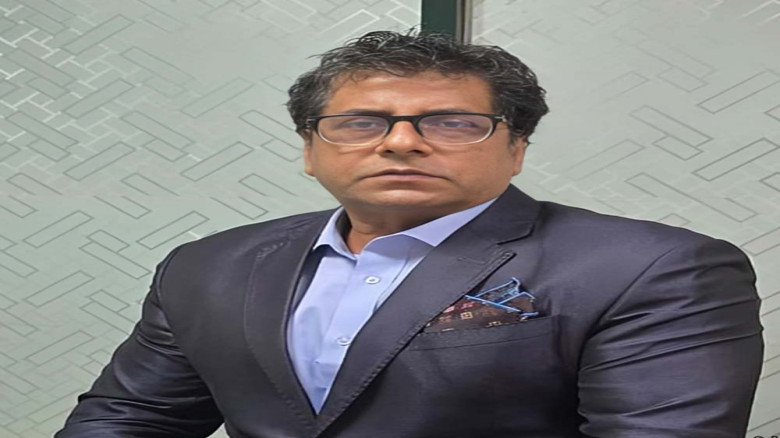 রাষ্ট্রপতির বদলে ইউনূসের বিচার দাবি আনিস আলমগীরের