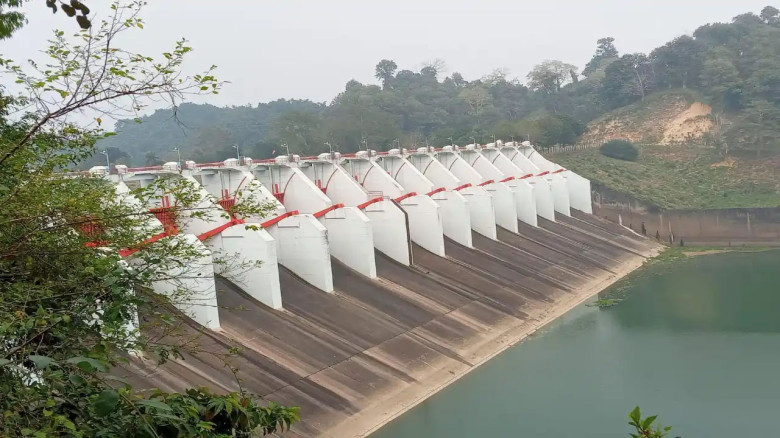 কাপ্তাই হ্রদে পানি সংকট, কর্ণফুলী বিদ্যুৎ কেন্দ্রের ৪ ইউনিট 