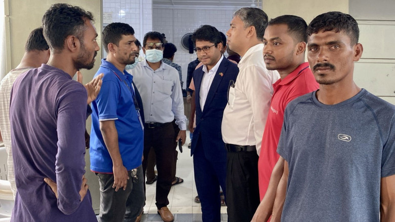 মালদ্বীপে দালালদের ফাঁদে বাংলাদেশি শ্রমিকরা, সতর্ক করল হাইকমিশন...