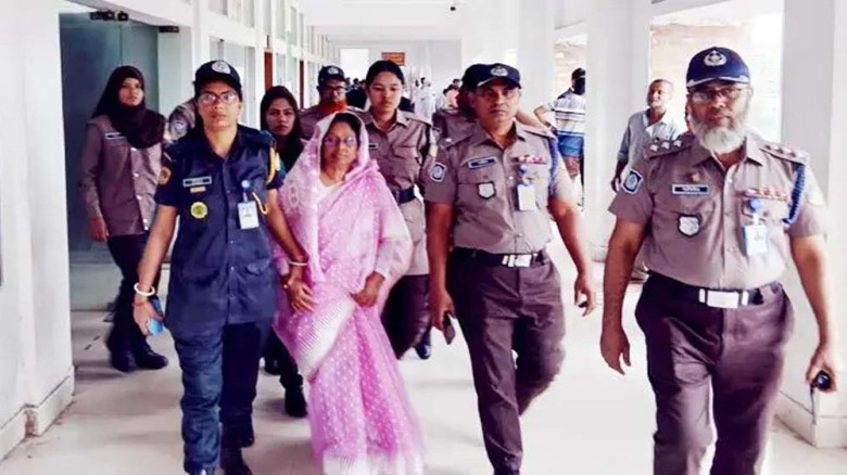 রুমীর বিরুদ্ধে নতুন মামলা, শ্যোন অ্যারেস্টের নির্দেশ রংপুর আদালতের...