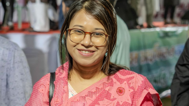 এনসিপি নেত্রী মনিরা শারমিনের প্রার্থিতা বাতিল নিয়ে রুল হাইকো
