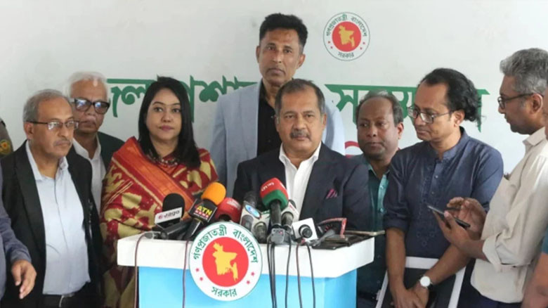 সাংবাদিকদের চাকরির নিরাপত্তায় সমন্বিত উদ্যোগ নেওয়া হবে: তথ্য