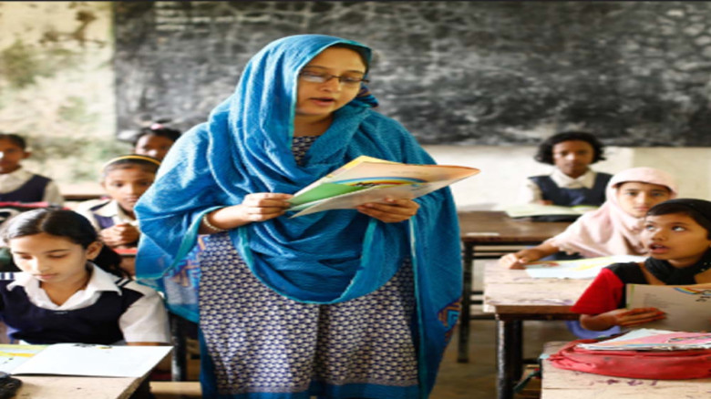 প্রাথমিক শিক্ষায় কঠোরতা, বাংলা-ইংরেজি পড়ায় জোর সরকারের