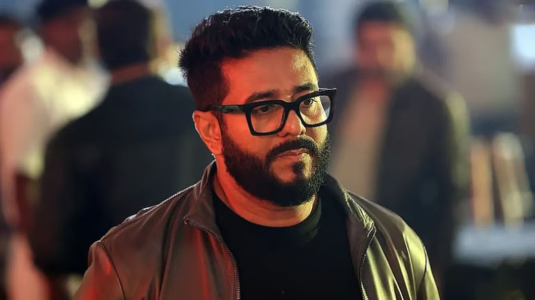 রাজনীতি ছাড়ার ঘোষণা দিলেন রাজ চক্রবর্তী