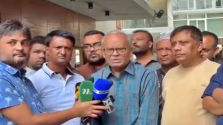সরকারের ভুল ধরিয়ে দিলে গণতন্ত্র শক্তিশালী হয় : রিজভী