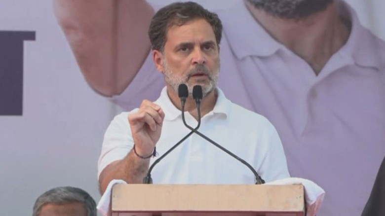 ‘ট্রাম্প বললে মোদি লাফ দেবেন’—রাহুল গান্ধীর কড়া সমালোচনা