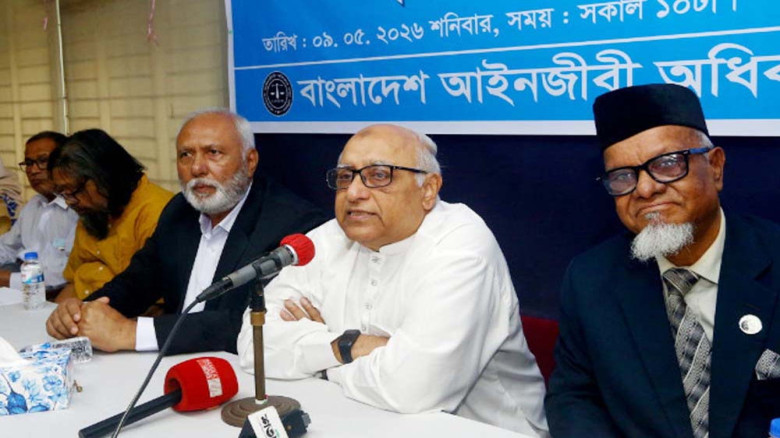 আইন প্রণয়নে আইনজীবীদের ভূমিকা কমে যাওয়ায় উদ্বেগ