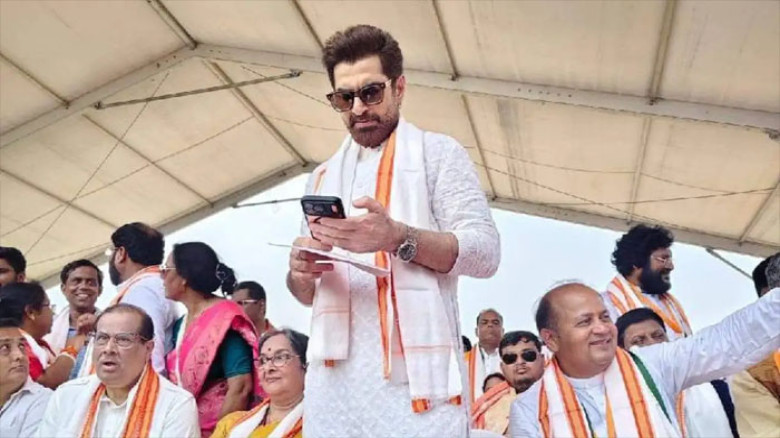 রাজনৈতিক গুঞ্জনে নিজের অবস্থান স্পষ্ট করলেন জিৎ