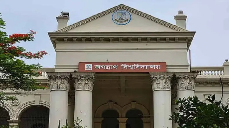 জবি শিক্ষার্থীদের জন্য অ্যাম্বুল্যান্স সেবায় ৫০% ছাড়ের উদ্যো
