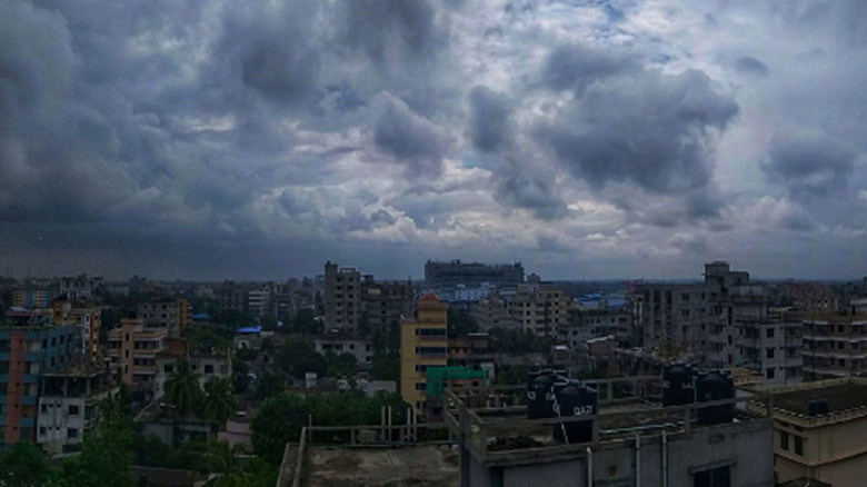 ঈদের দিনে বৃষ্টির সম্ভাবনা, মেঘাচ্ছন্ন থাকবে সারা দেশের আকাশ