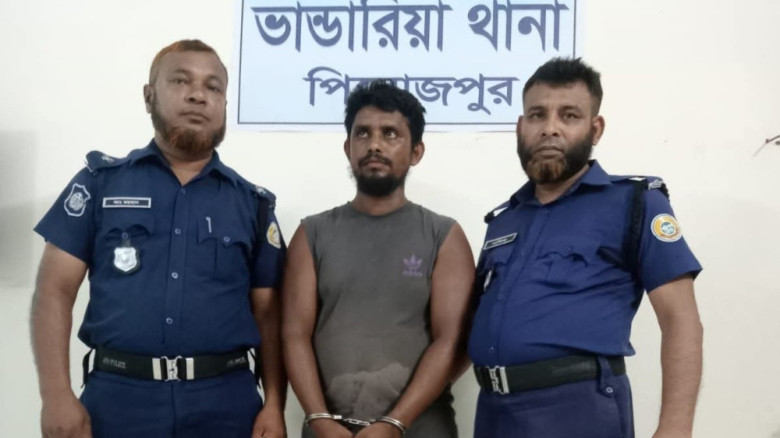গরুর হাটে চাঁদাবাজি, পারভেজ খানকে আটক করল পুলিশ