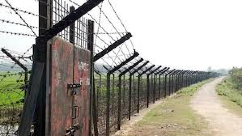 কালিগঞ্জ সীমান্তে বিএসএফের গুলিতে দুই বাংলাদেশি আহত