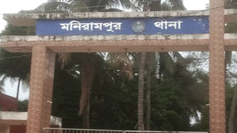 ইভটিজিংয়ের প্রতিবাদ করায় নানাকে কুপিয়ে হত্যার অভিযোগ