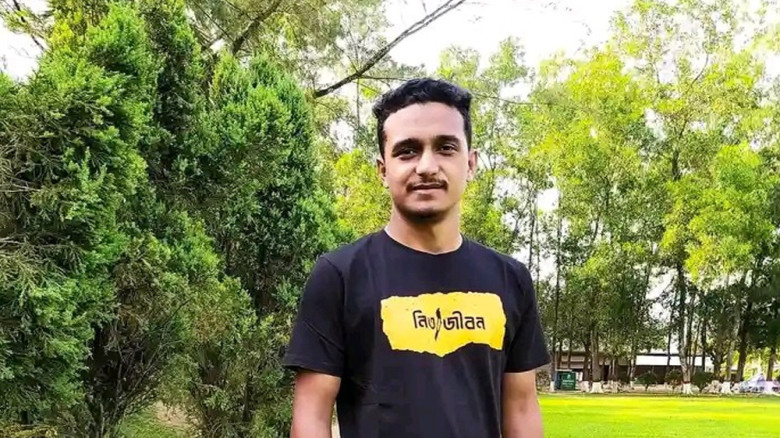 বাড়ি ফেরার পথে কলেজছাত্রকে হত্যার অভিযোগ