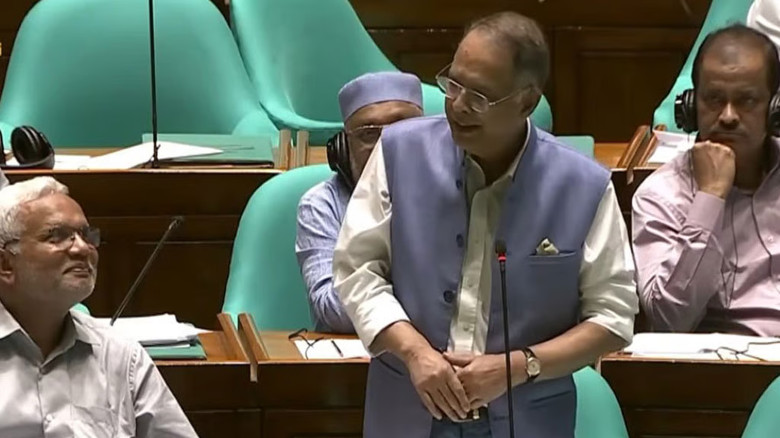 ‘নাটোর আমার শ্বশুরবাড়ি, গ্যাস তো দিতেই হবে’ সংসদে জ্বালানি ম