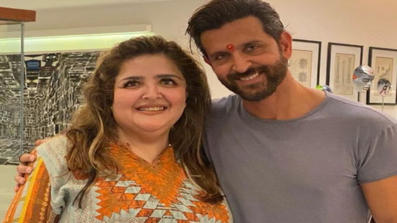 মৃত্যুর সঙ্গে লড়াইয়ে বোনের পাশে ছিলেন হৃতিক রোশন