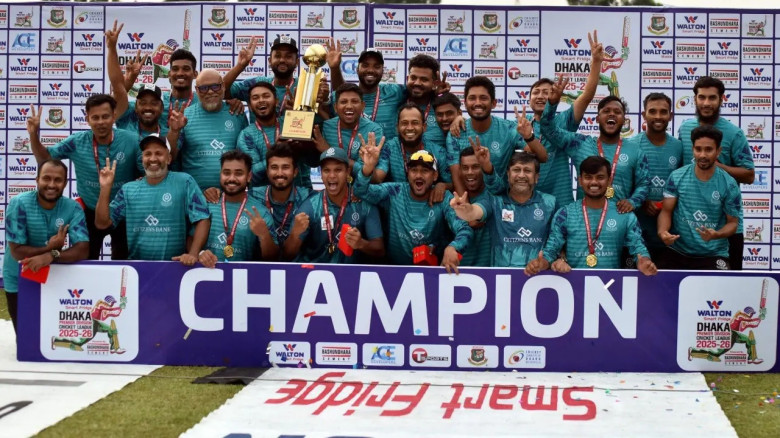 ১৭ বছর পর চ্যাম্পিয়ন মোহামেডান, খেলোয়াড়দের জন্য ৭০ লাখ বোনাস