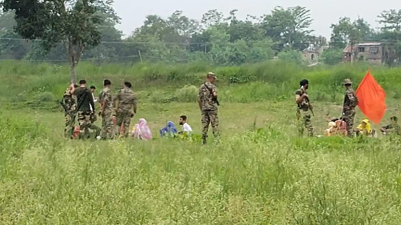 পুশইনের শিকার ২০ জনকে ফেরত নিল বিএসএফ