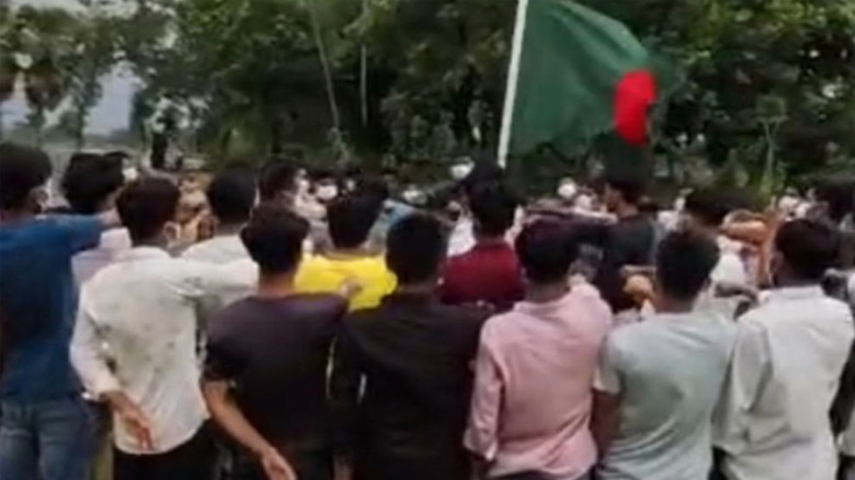 ভালুকায় শেখ হাসিনাকে দেশে ফেরানোর শপথ, নিষিদ্ধ যুবলীগের ভিডি