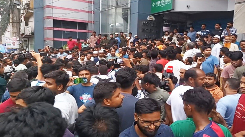 রংপুরে হোটেলের ছাদ থেকে পড়ে কিশোরীর মৃত্যু, তদন্তে পুলিশ