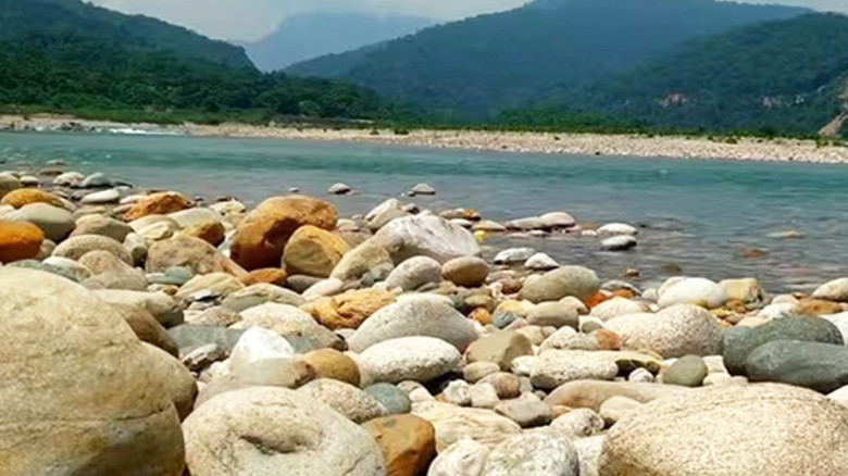 পরিস্থিতির উন্নতিতে আবারও খুলে দেওয়া হলো সাদাপাথর পর্যটনকেন্