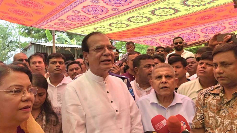 পার্শ্ববর্তী দেশের বৈষম্যের কারণে দেশের নদীগুলো শুকিয়ে যাচ্ছ