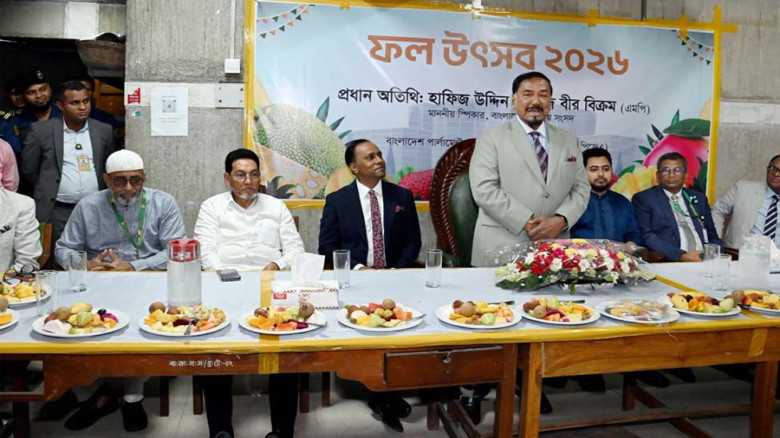 গণতন্ত্রকে প্রাতিষ্ঠানিক রূপ দিতে সংবাদমাধ্যম গুরুত্বপূর্ণ ভ